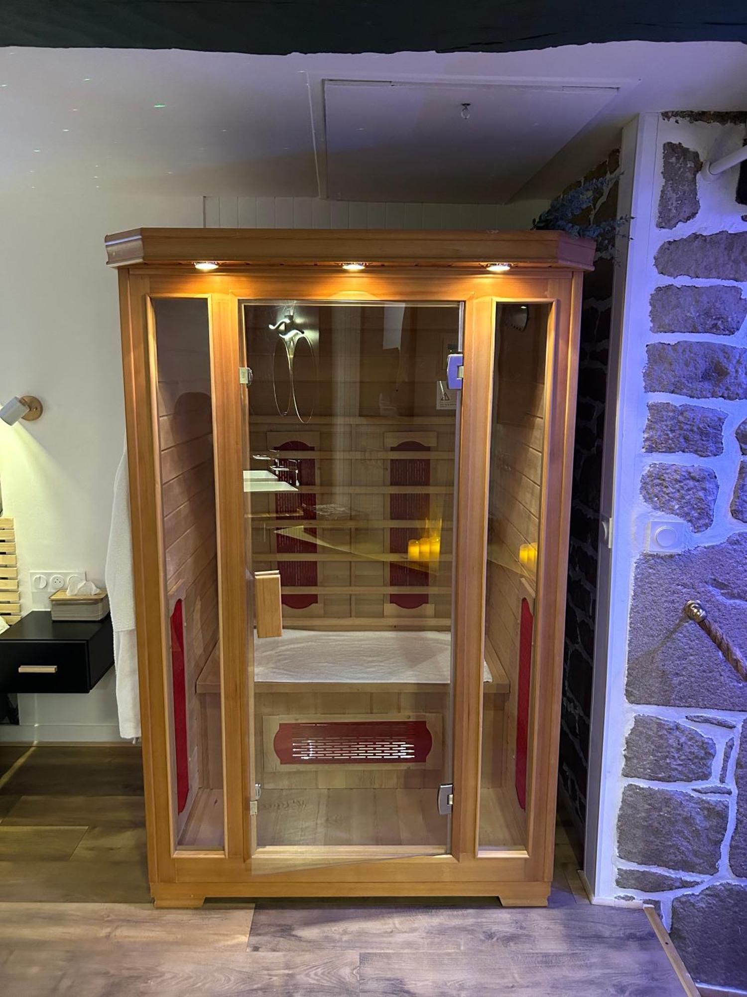 L'Etreinte, Gite De Charme Avec Jacuzzi Interieur Et Sauna Guéméné-sur-Scorff Exterior foto