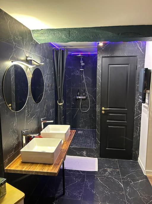 L'Etreinte, Gite De Charme Avec Jacuzzi Interieur Et Sauna Guéméné-sur-Scorff Exterior foto