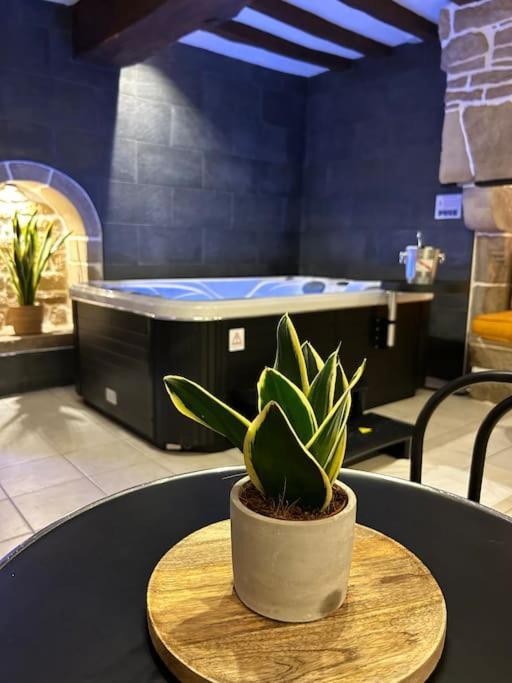 L'Etreinte, Gite De Charme Avec Jacuzzi Interieur Et Sauna Guéméné-sur-Scorff Exterior foto