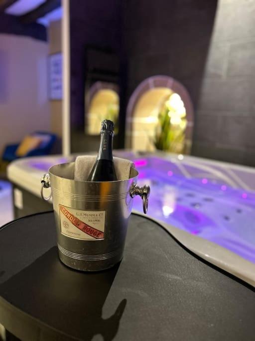 L'Etreinte, Gite De Charme Avec Jacuzzi Interieur Et Sauna Guéméné-sur-Scorff Exterior foto