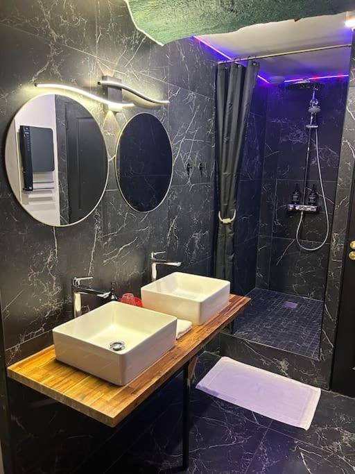 L'Etreinte, Gite De Charme Avec Jacuzzi Interieur Et Sauna Guéméné-sur-Scorff Exterior foto