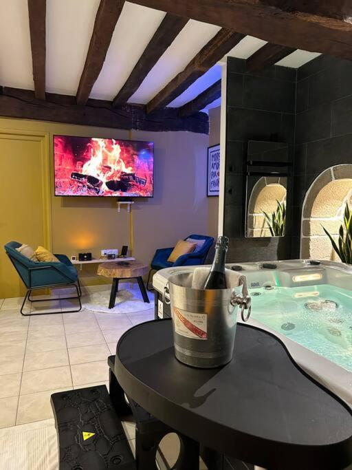 L'Etreinte, Gite De Charme Avec Jacuzzi Interieur Et Sauna Guéméné-sur-Scorff Exterior foto